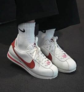 NIKE CORTEZ